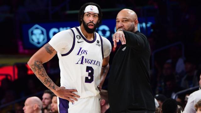 开云体育官网-戴维斯37+18带队结束连败，他用实际行动支持主帅